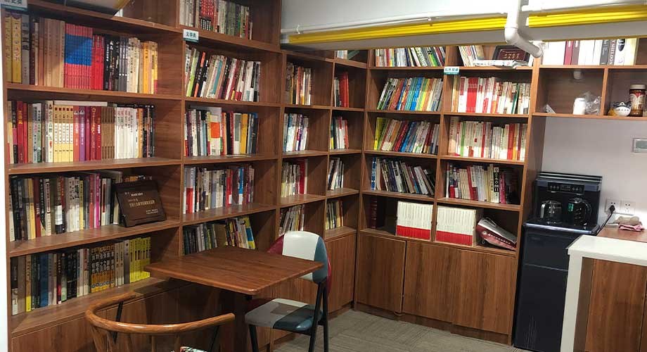 学院拾光书吧与阅读空间（资料图）